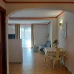 Unique 2-3 Aparthotel 3*